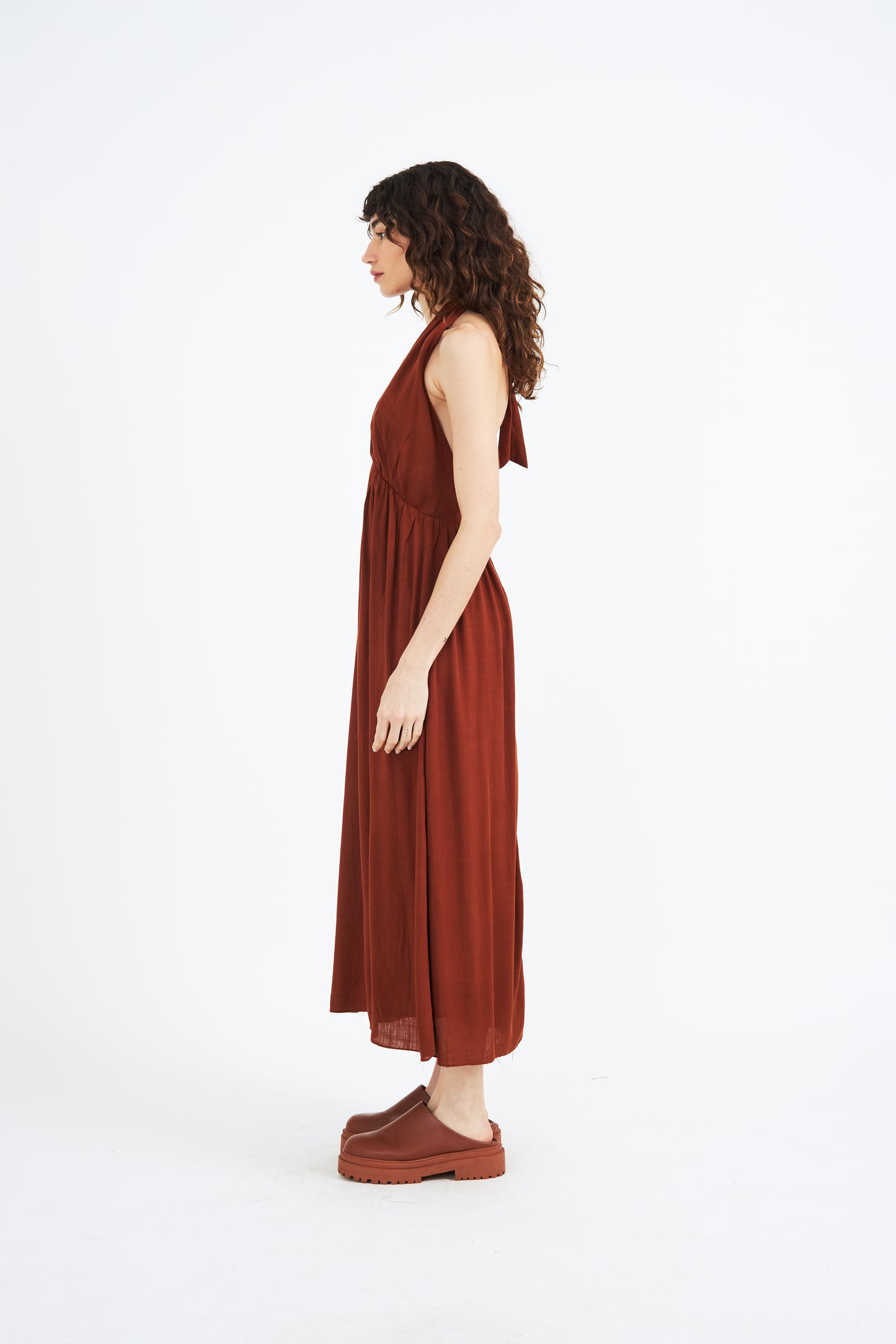 BROWN DRESS