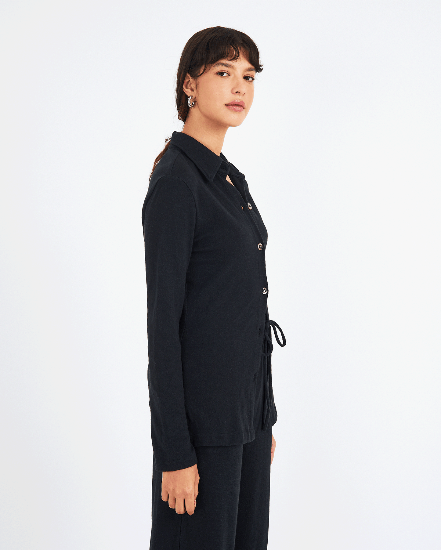 BLACK BLOUSE