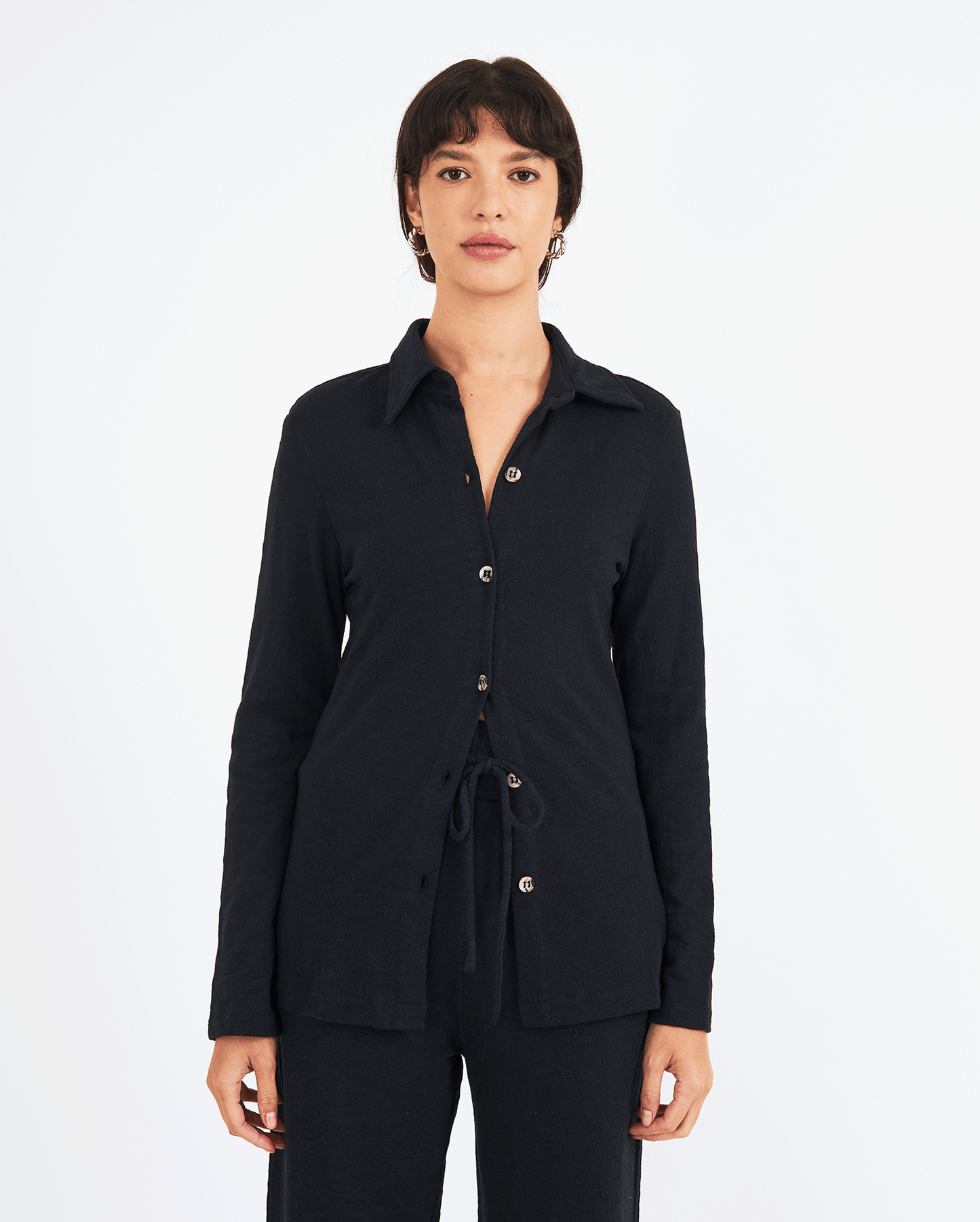 BLACK BLOUSE