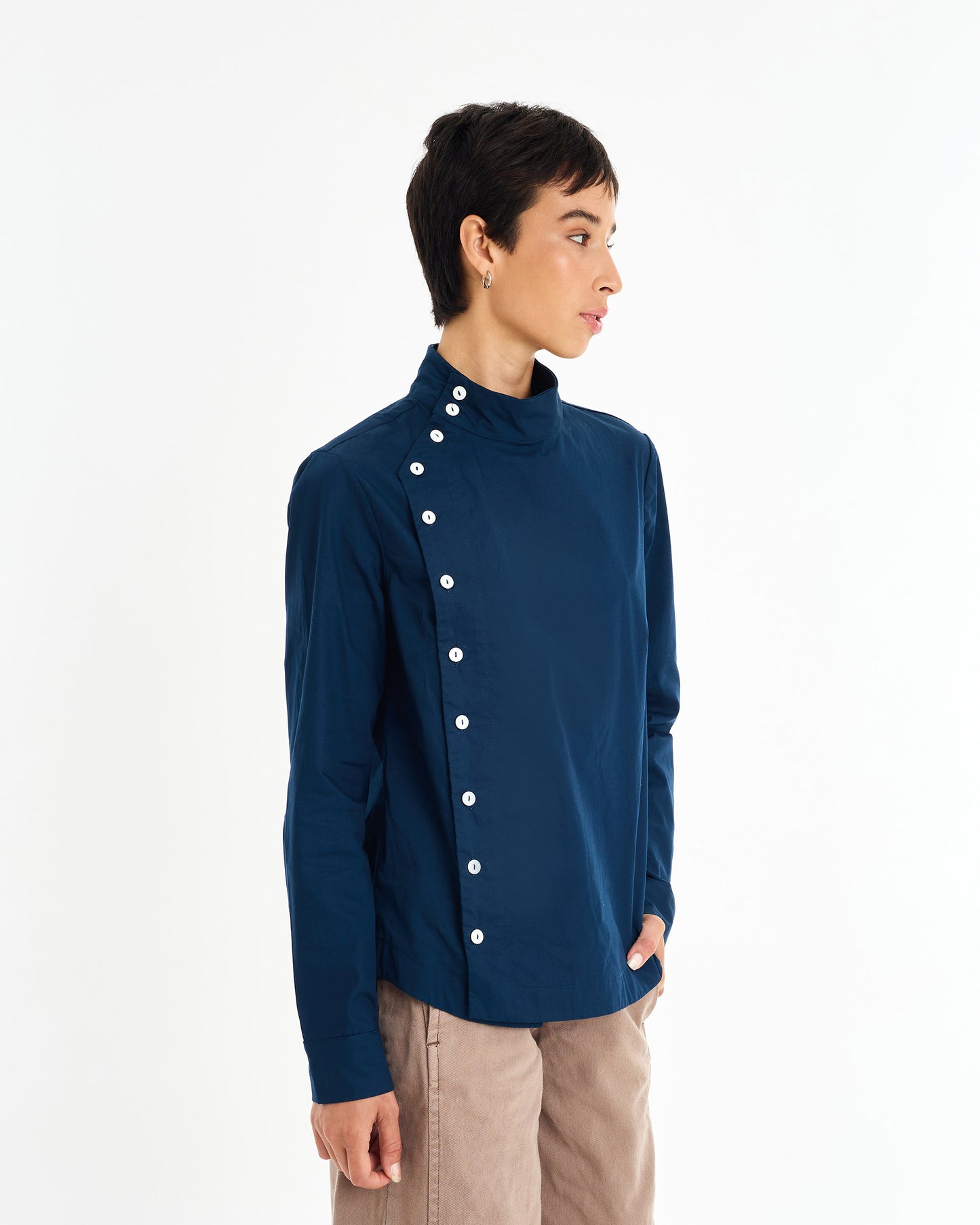 NAVY BLOUSE BUTTONS ANASTASIA