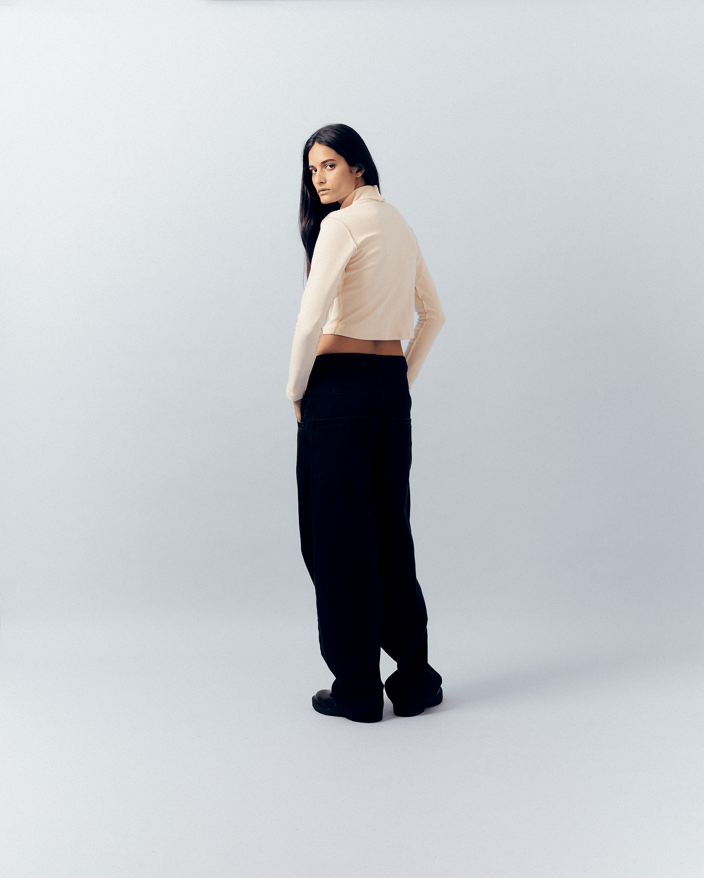 BLACK PANTS