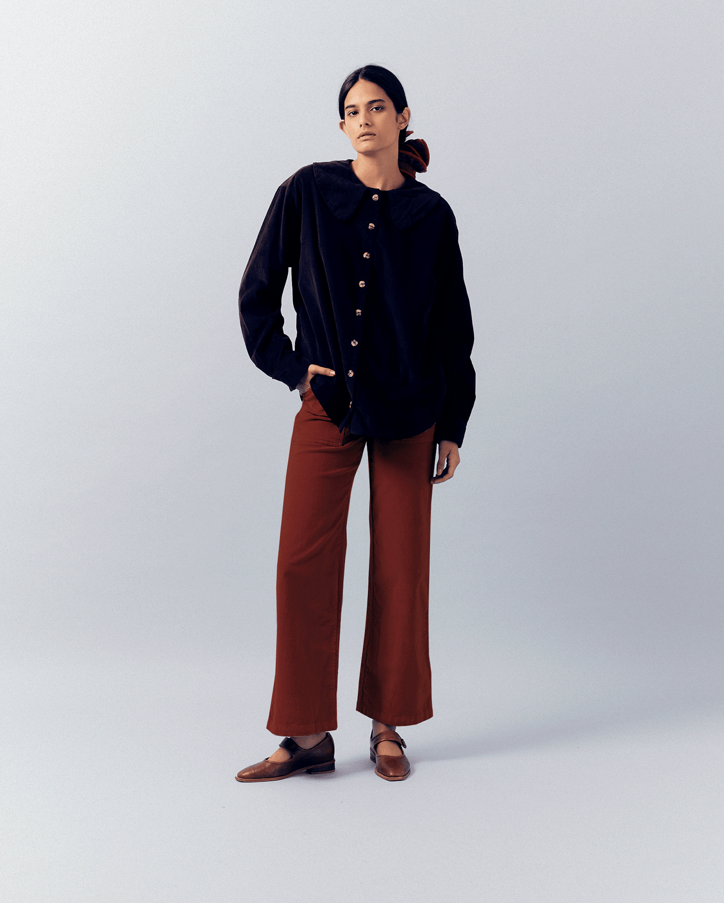 BROWN PANTS