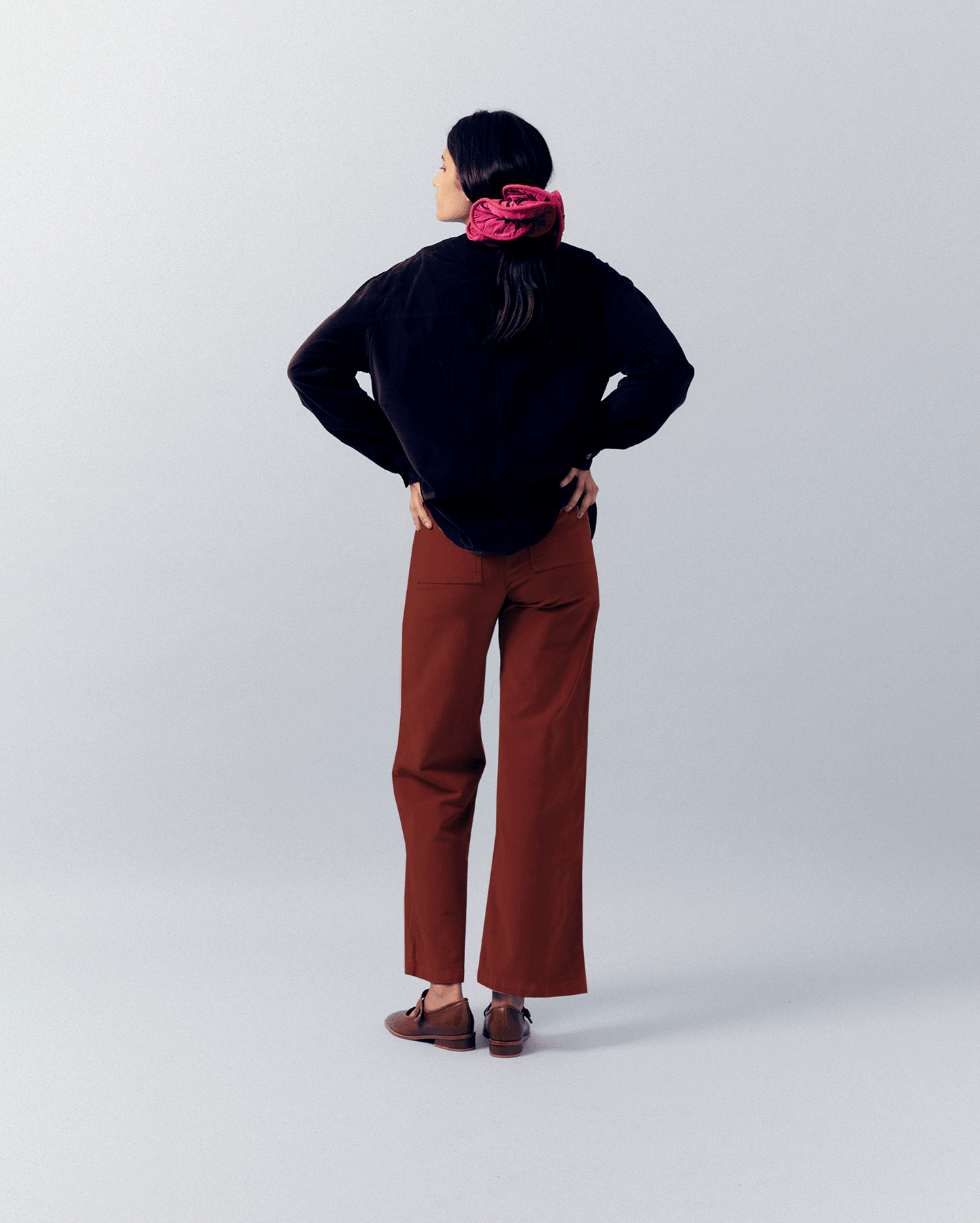 BROWN PANTS