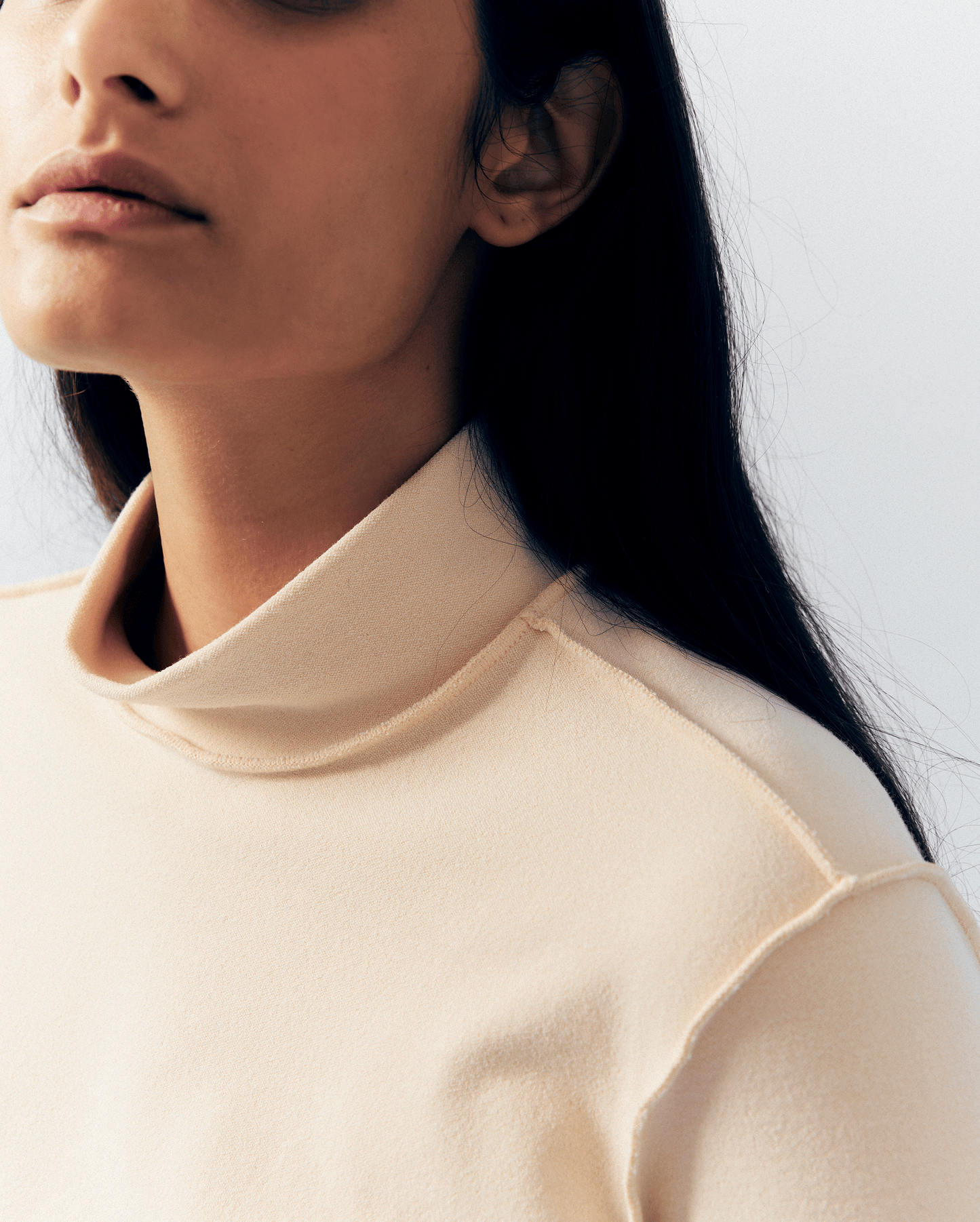 BEIGE TOP