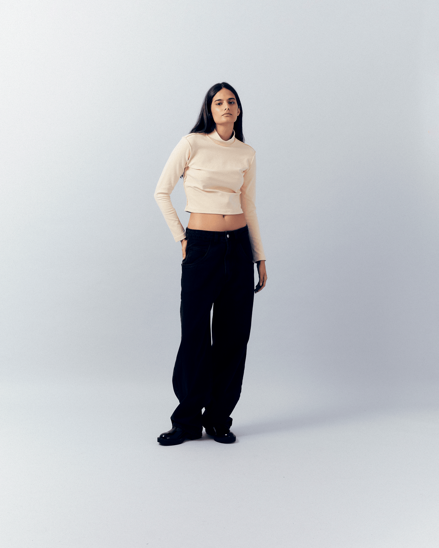 BEIGE TOP