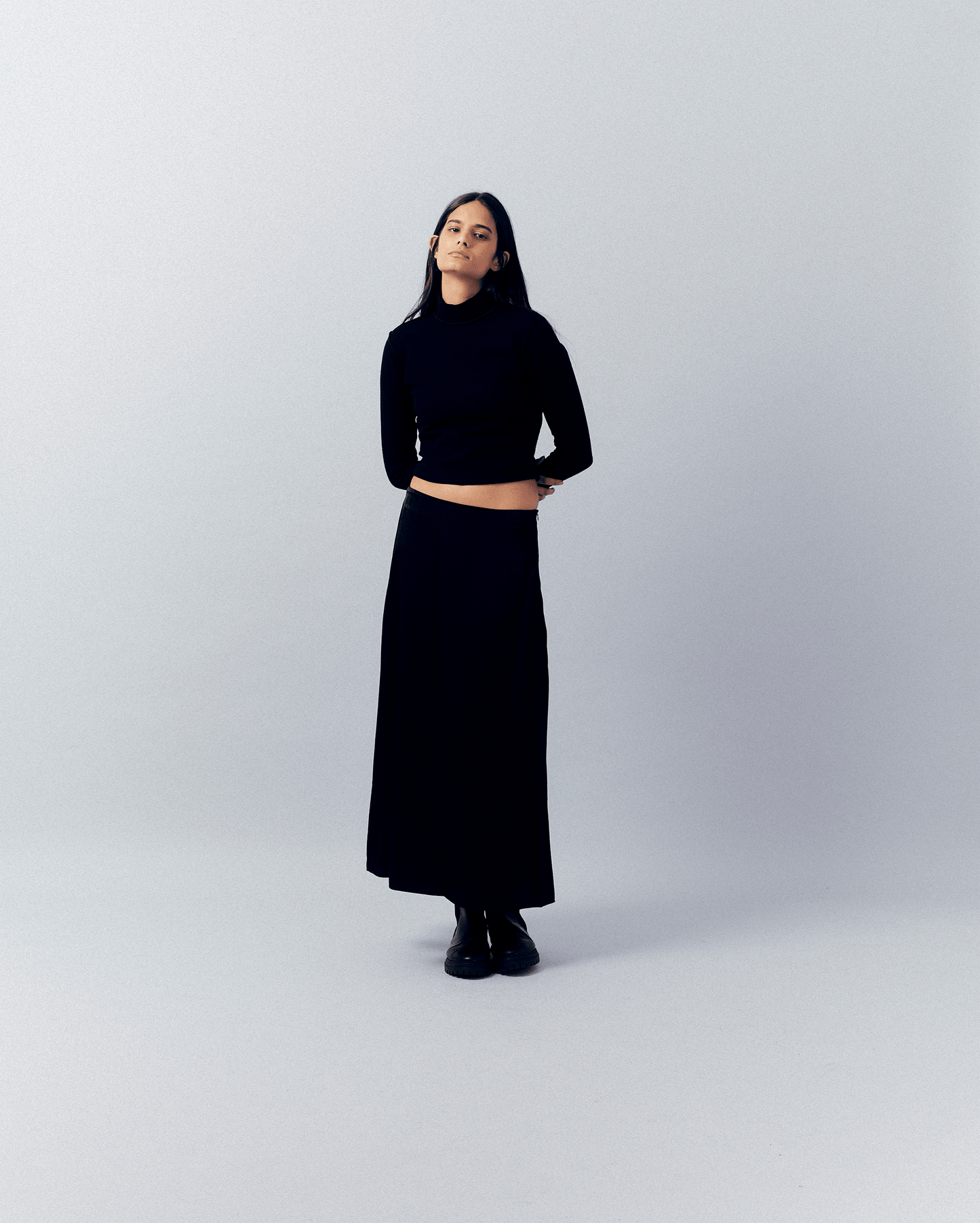 BLACK SKIRT