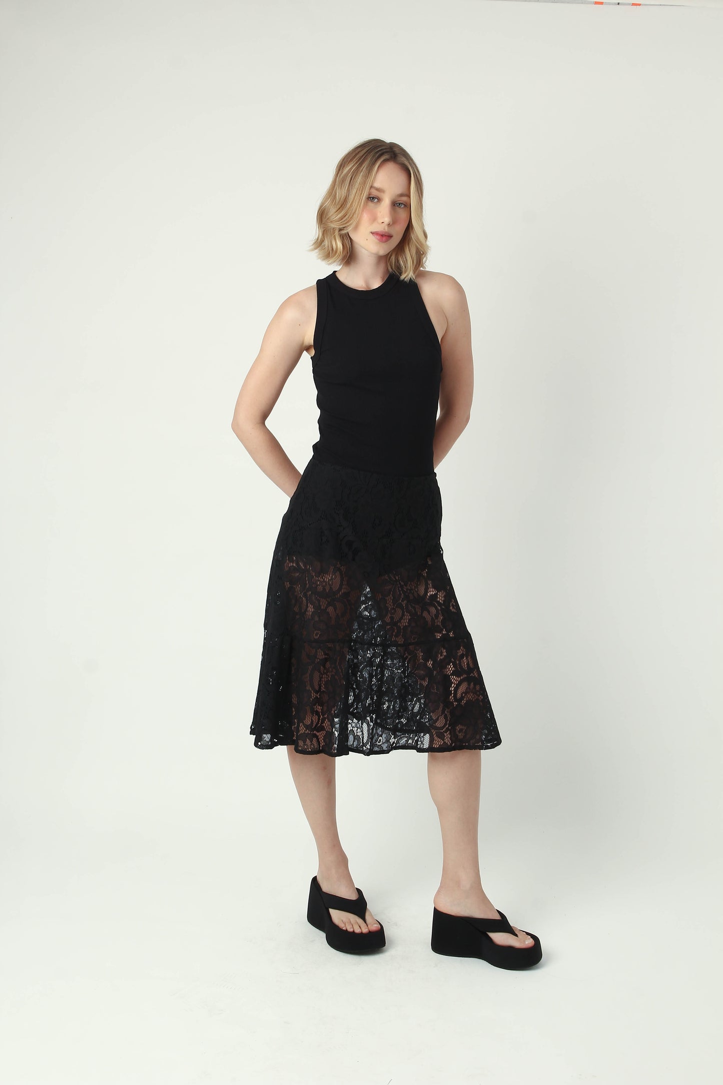 BLACK SKIRT