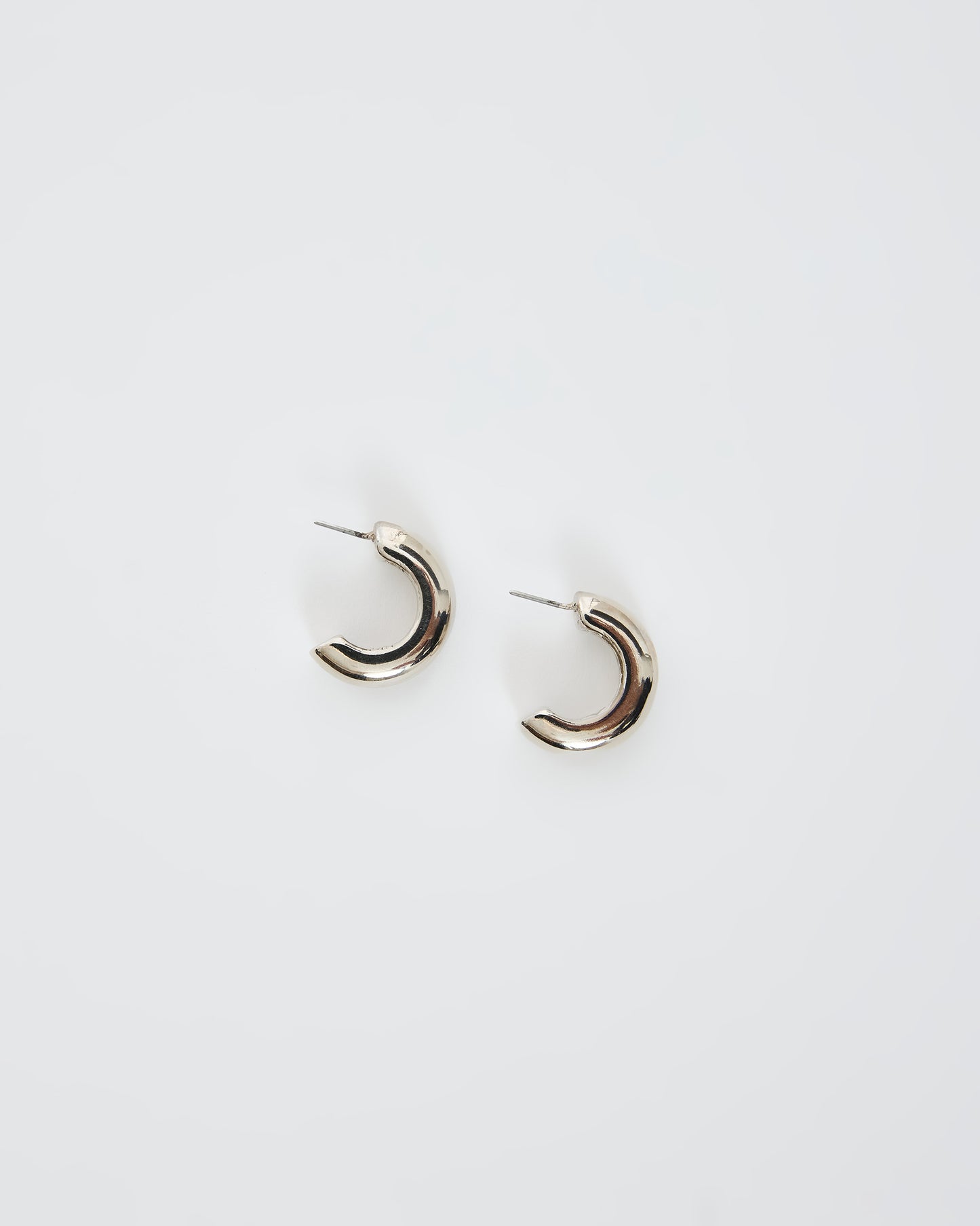 SILVER EARRING