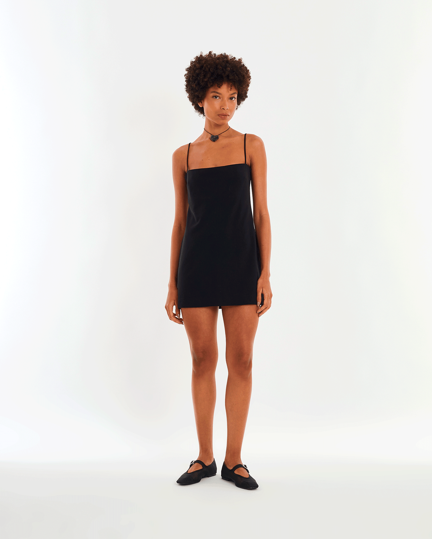 VESTIDO NEGRO
