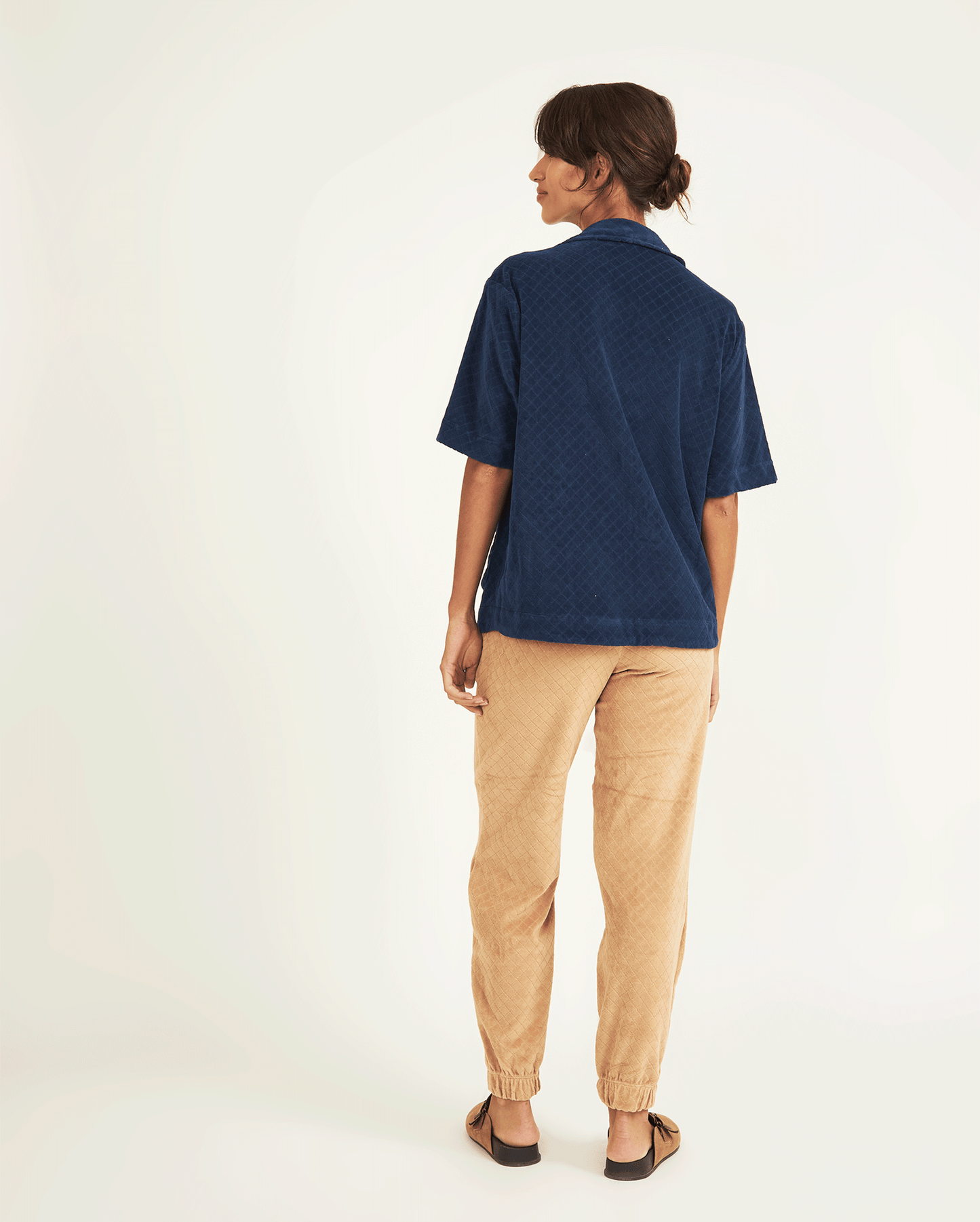 BEIGE PANTS CAROLINA HERÉDIA
