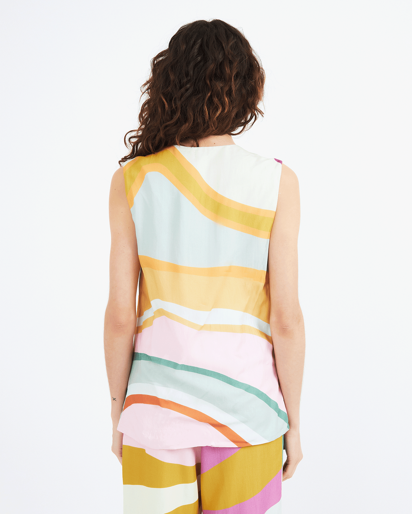 PRINTED VEST
