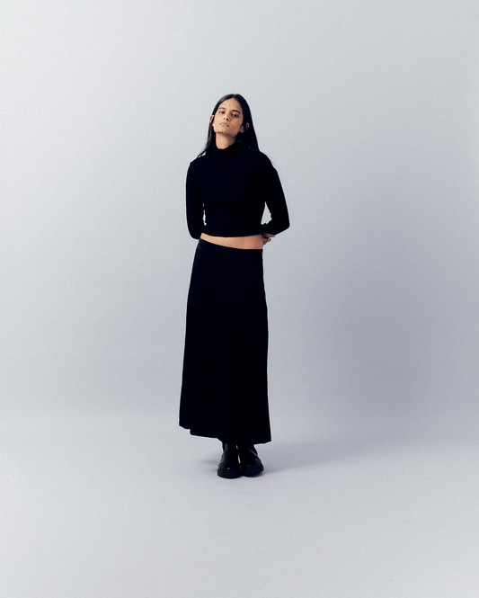 BLACK SKIRT