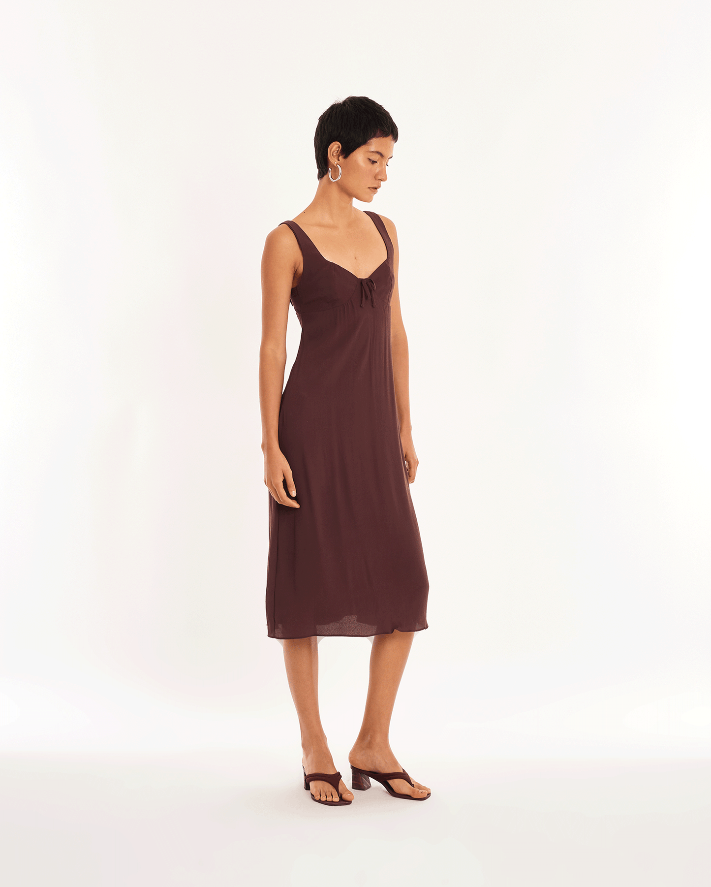 VESTIDO MARRÓN