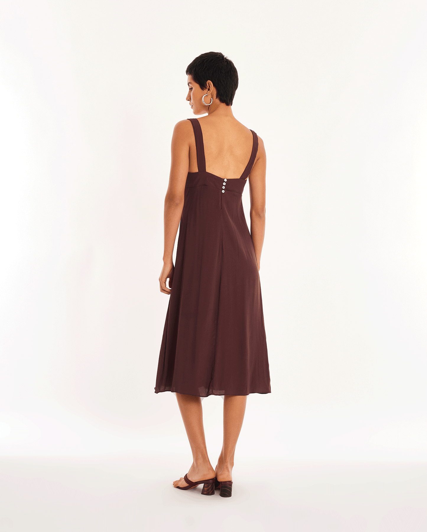 VESTIDO MARRÓN