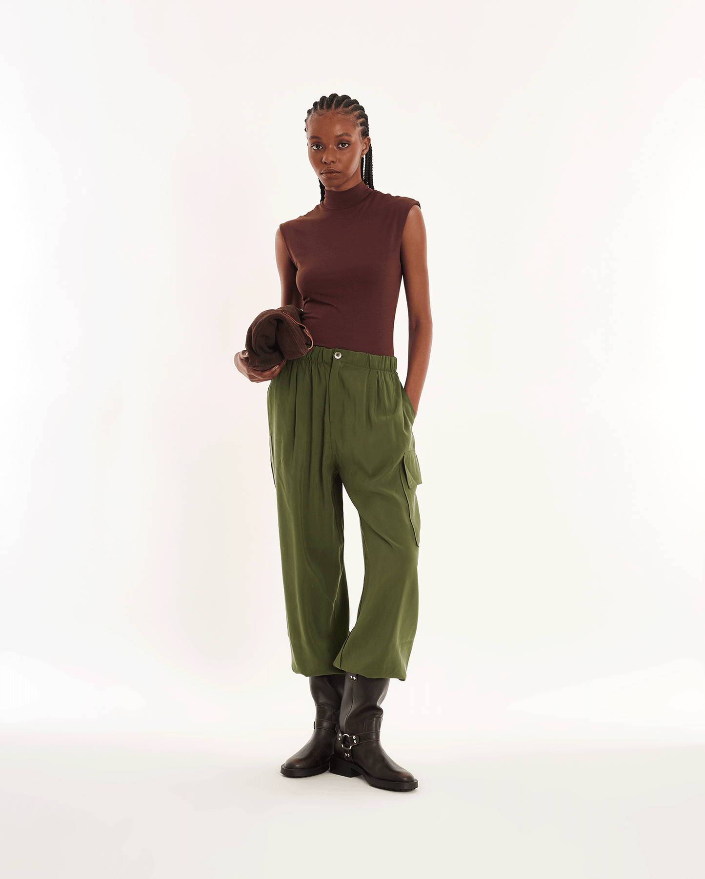 PANTALONES VERDES