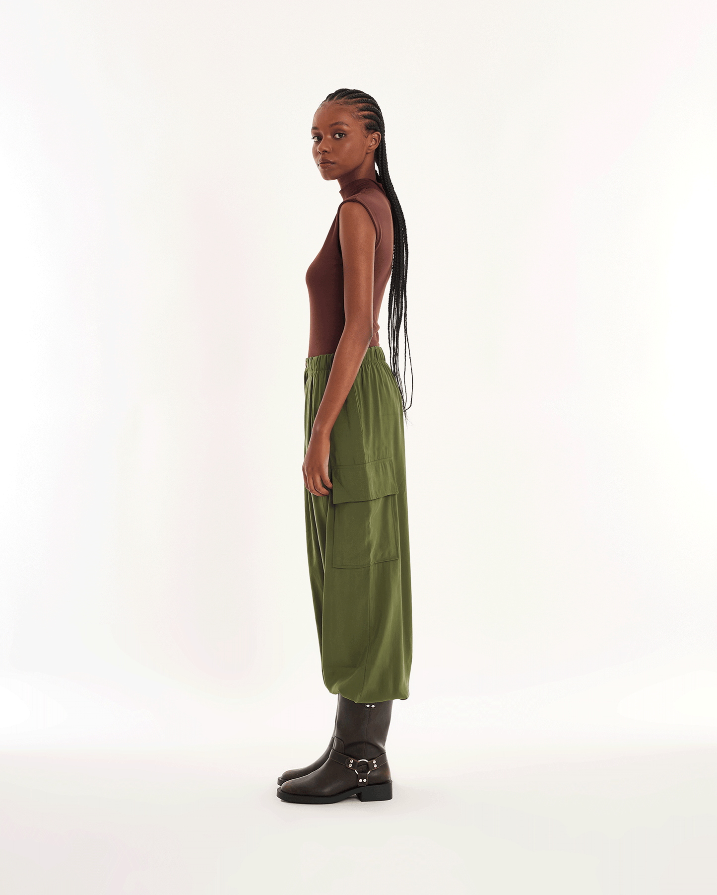 PANTALONES VERDES