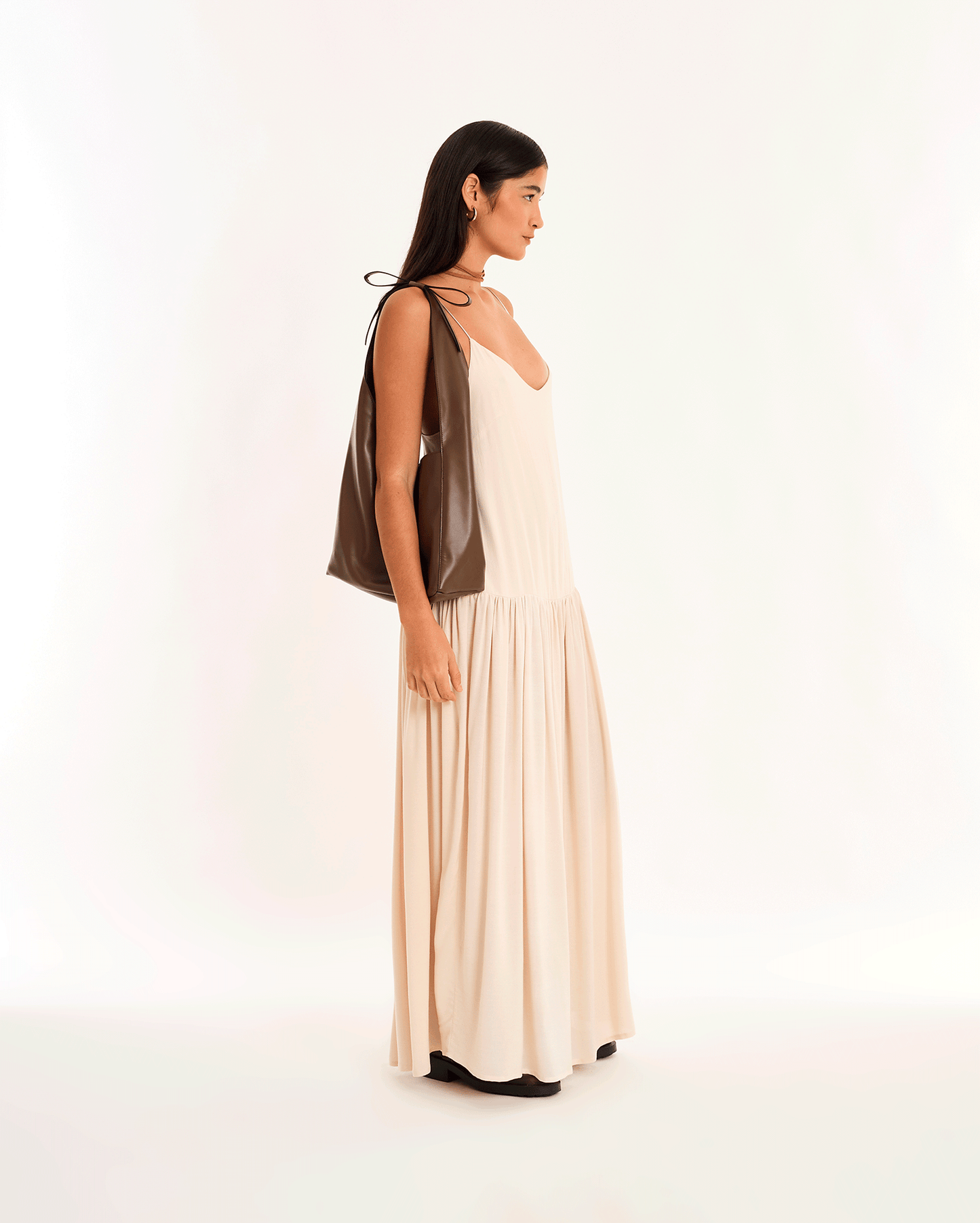 VESTIDO BEIGE