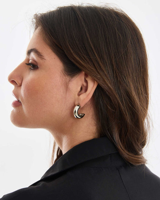 SILVER EARRING