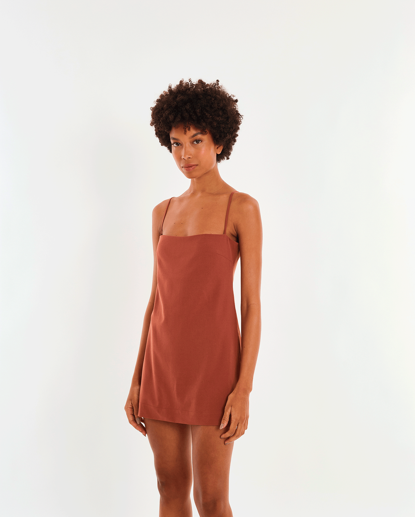 VESTIDO MARROM