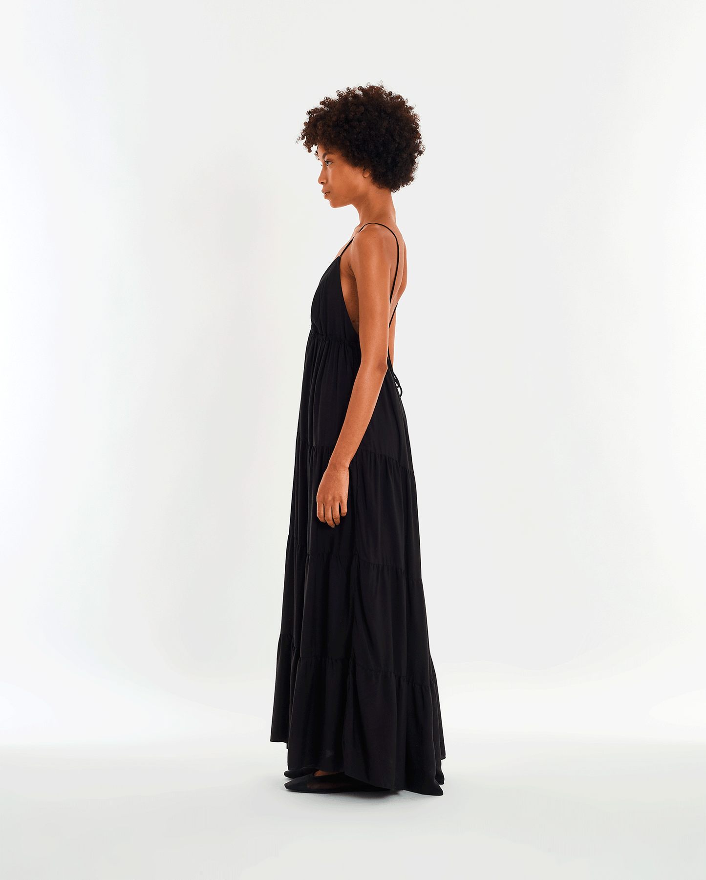 VESTIDO NEGRO