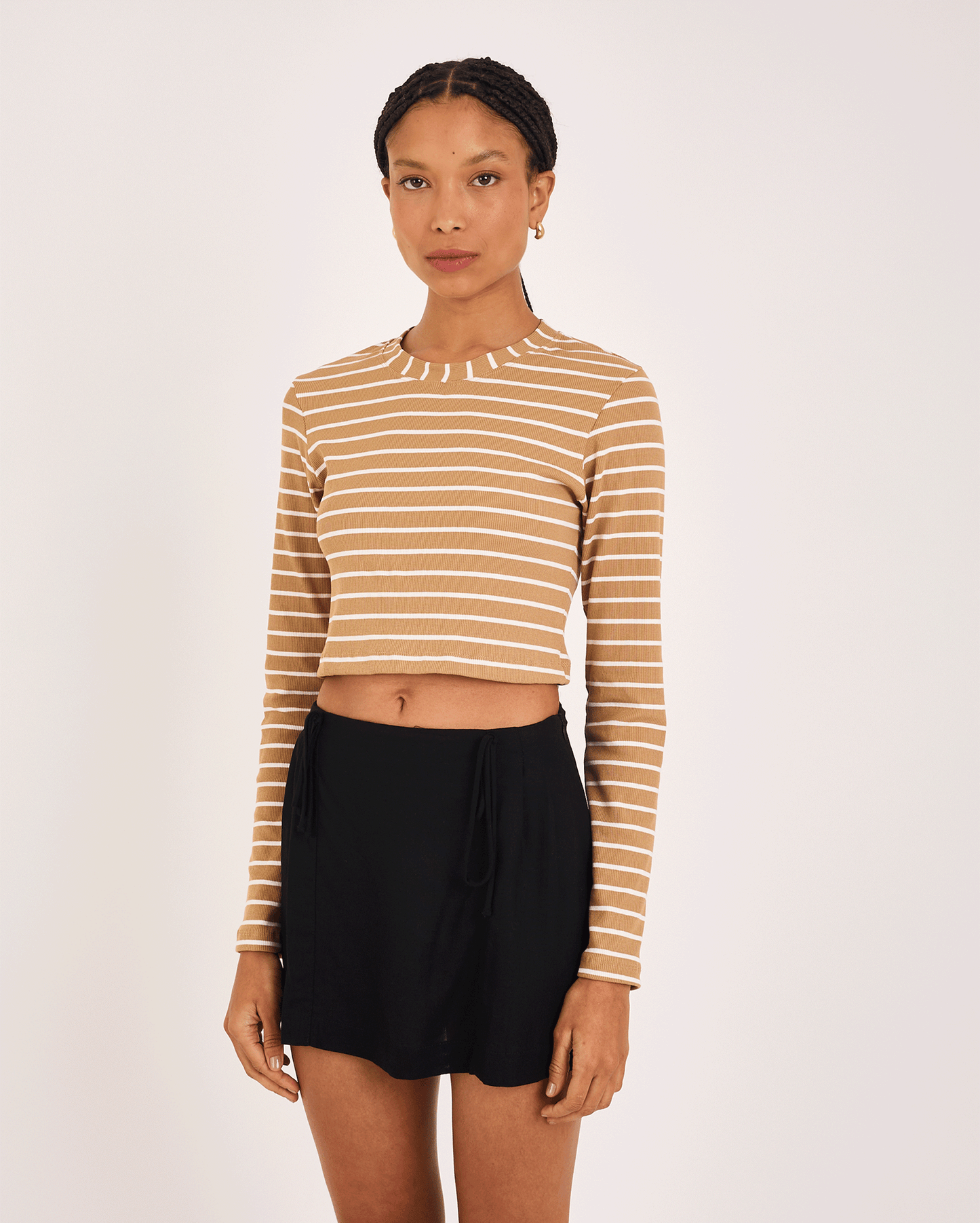 BEIGE STRIPED KAI STRIPED SHORT SLEEVE T-SHIRT