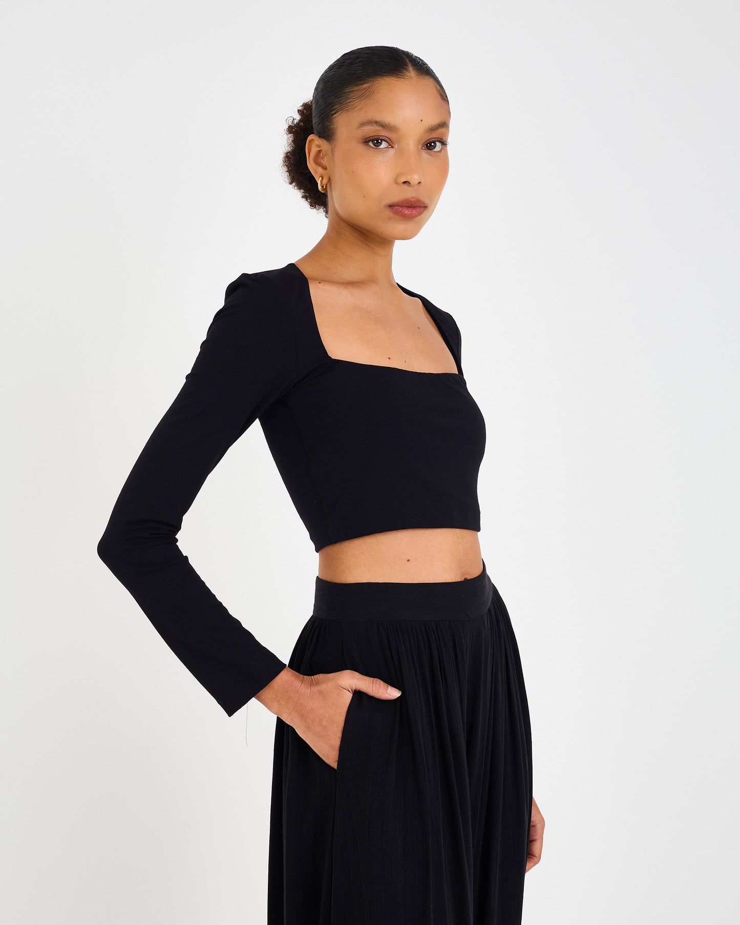 BLACK FAN EVE TOP