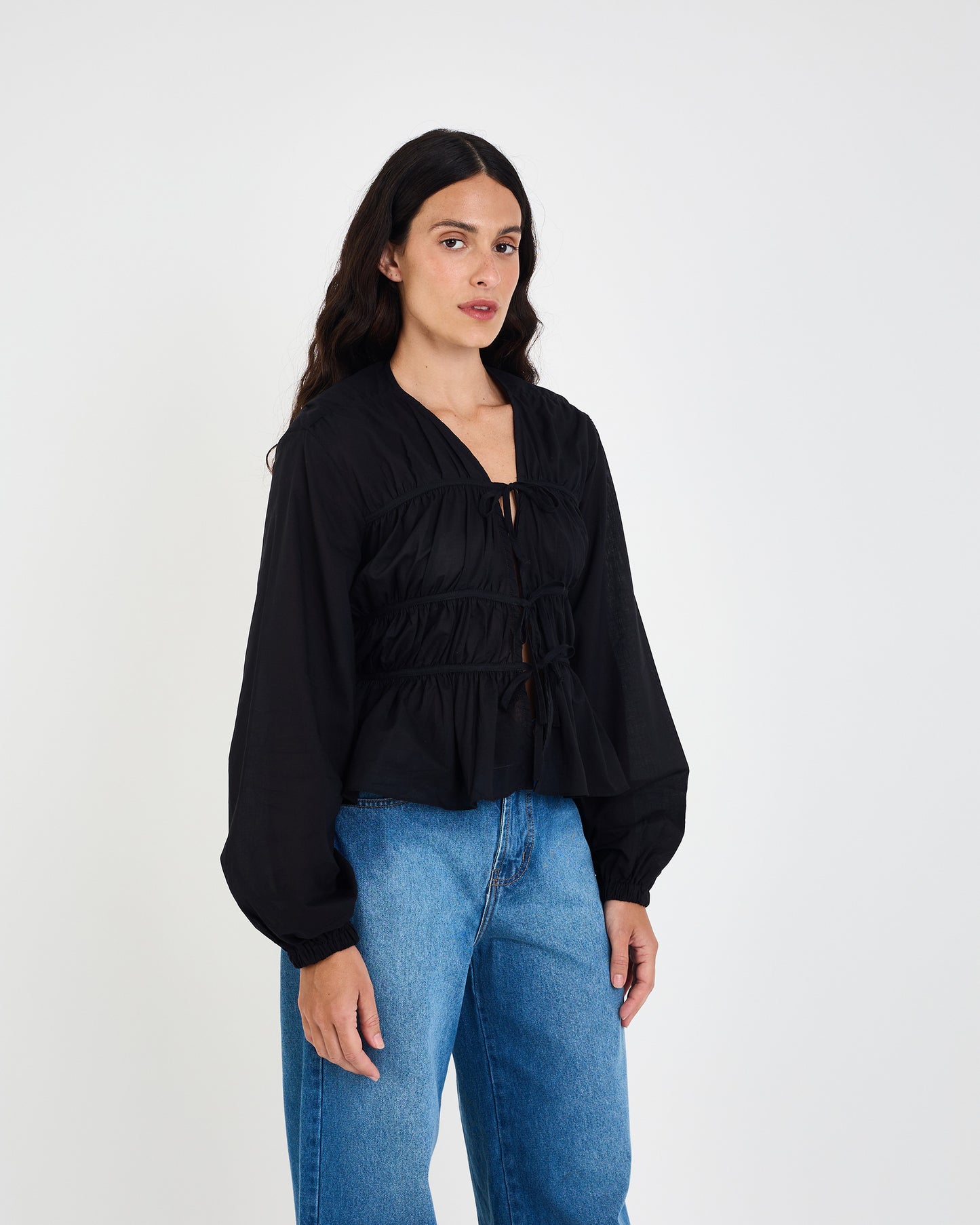 BLACK MOS WRINKLED BLOUSE