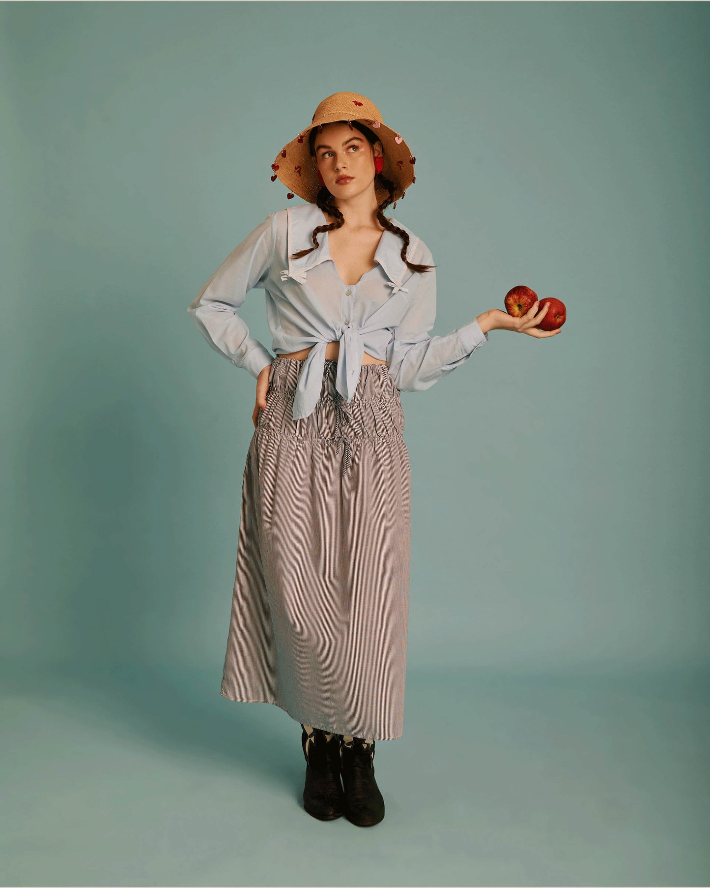 BLUE CHECKERD LOV MIDI SKIRT