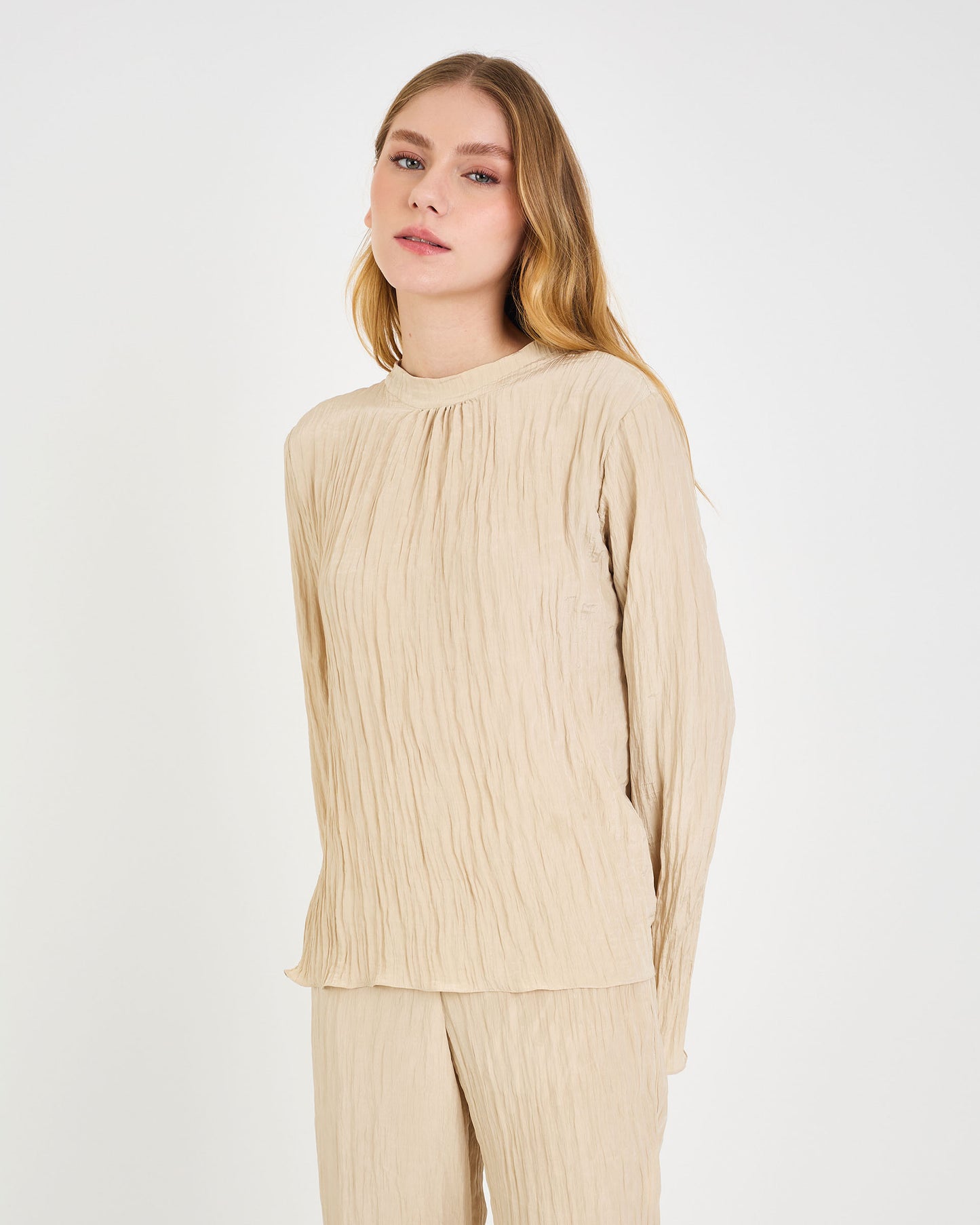 BEIGE NEV VOLUMINOUS BLOUSE