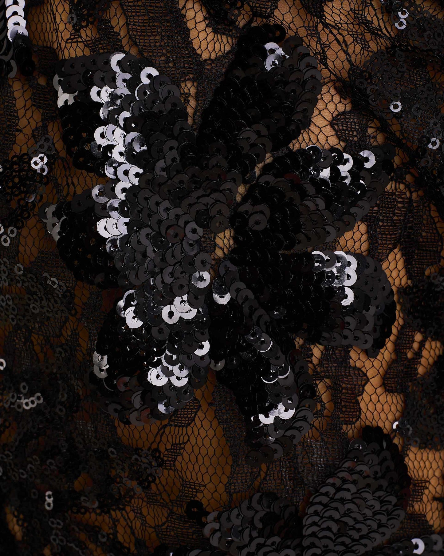 BLACK VIB SEQUINS BLOUSE